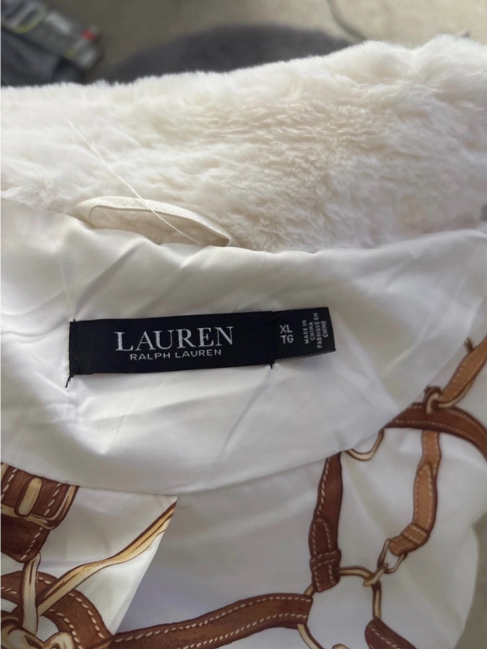 Ralph Lauren Cream Quilted Puffer Jacket with Faux Fur Hood - Picture 2 of 4